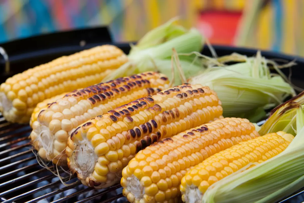 How long to grill corn without husk?